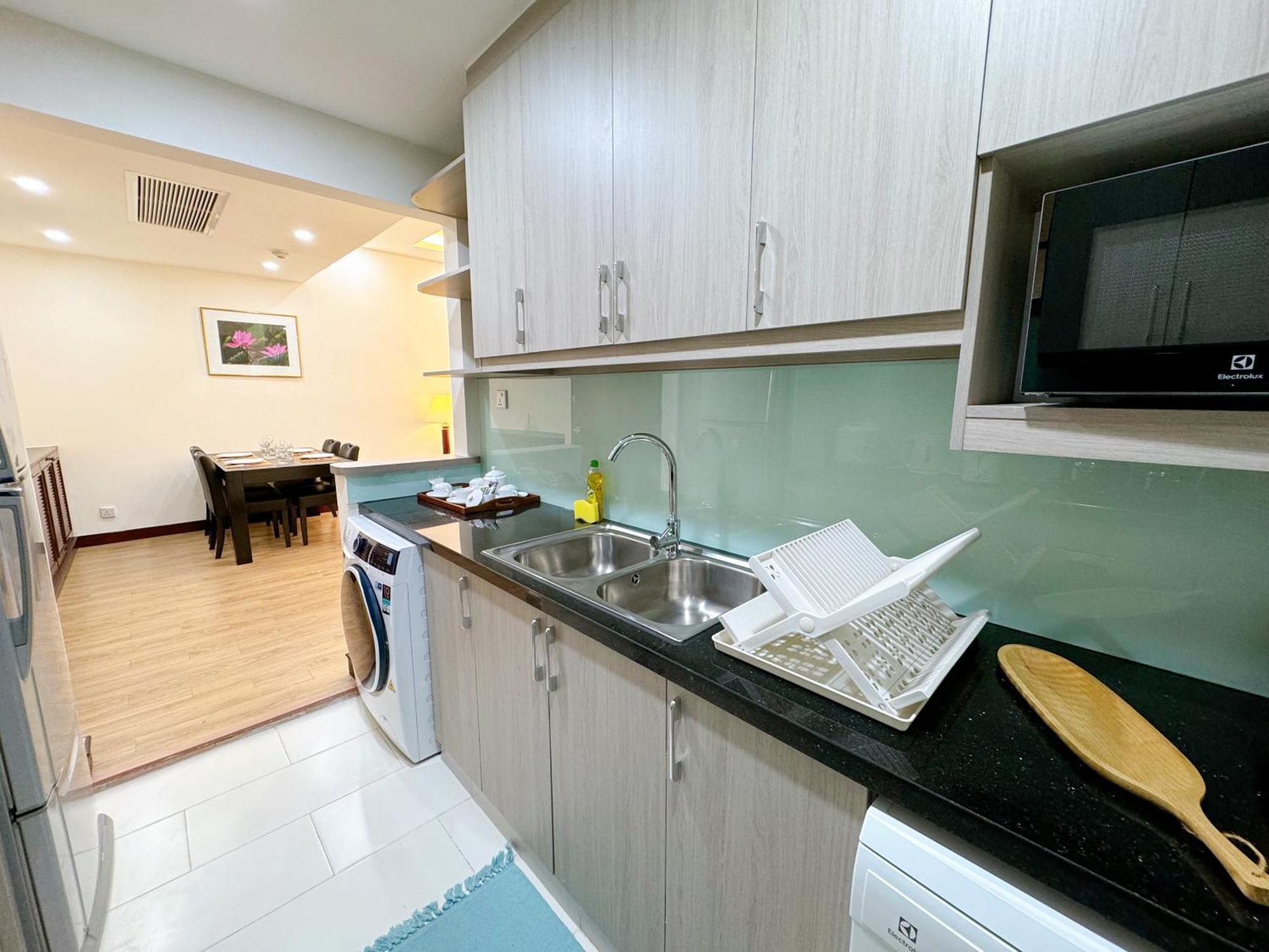 Diamond Westlake Suites Ханой Екстериор снимка