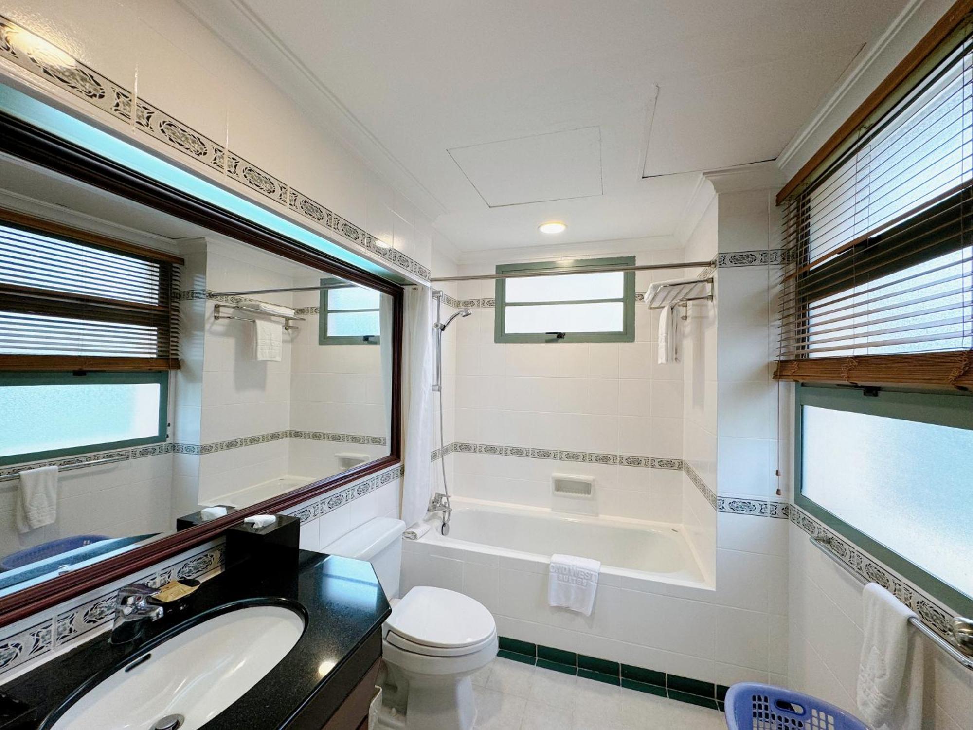 Diamond Westlake Suites Ханой Екстериор снимка